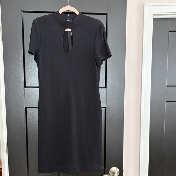 St John’s Black Sheath Dress. Key Hole Sleeves/Decorative Key Hole on top.Size 6 - Picture 1 of 10